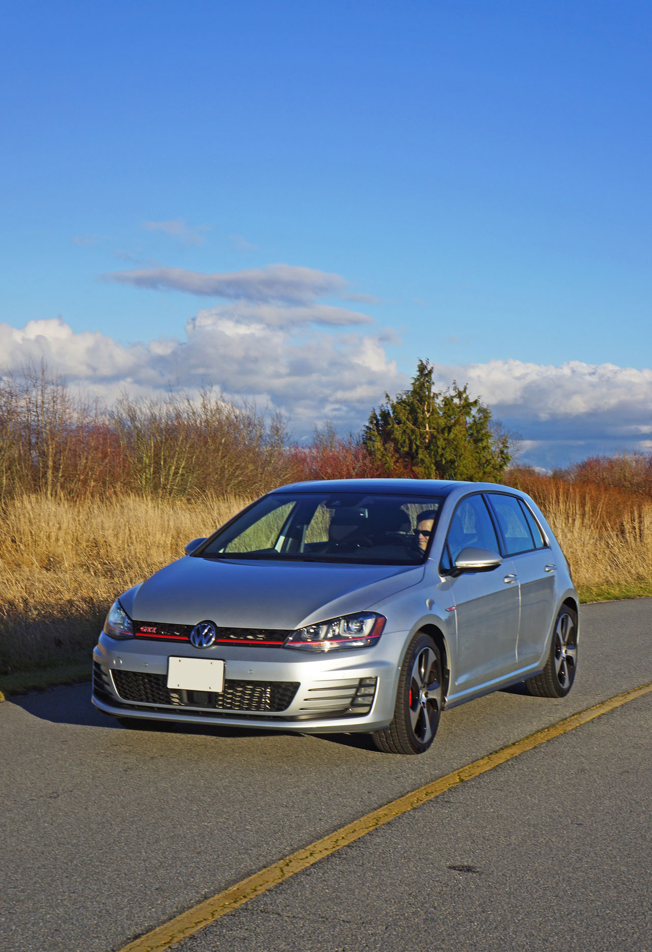 2016 Volkswagen Golf GTI Performance DSG Road Test Review