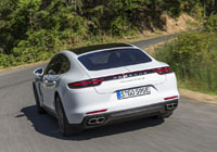 2018 Porsche Panamera Turbo S E-Hybrid