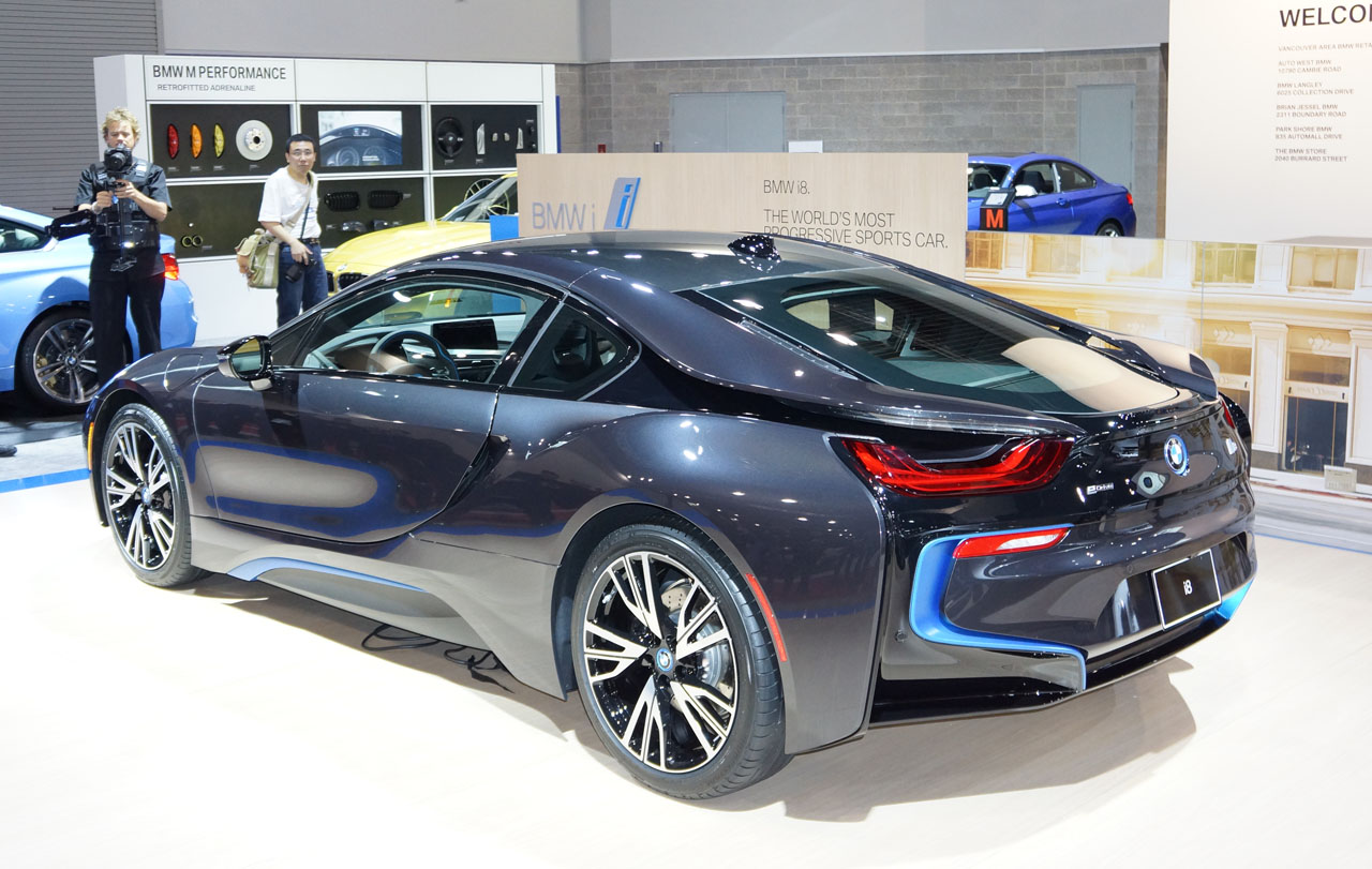Машины 2026. BMW Electric car концепт 2022. BMW 2020. Toyota Electric car 2020. BMW 2020-2022.