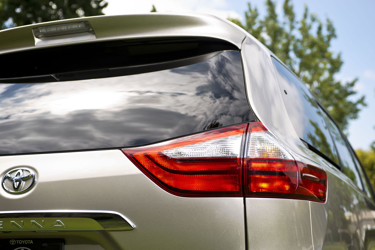 2014 Toyota Sienna Limited 7 Passenger