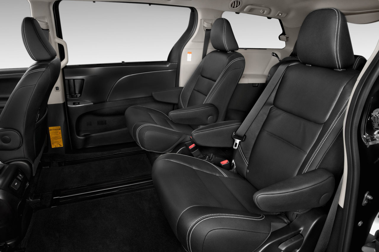 2015 Toyota Sienna Interior Pictures