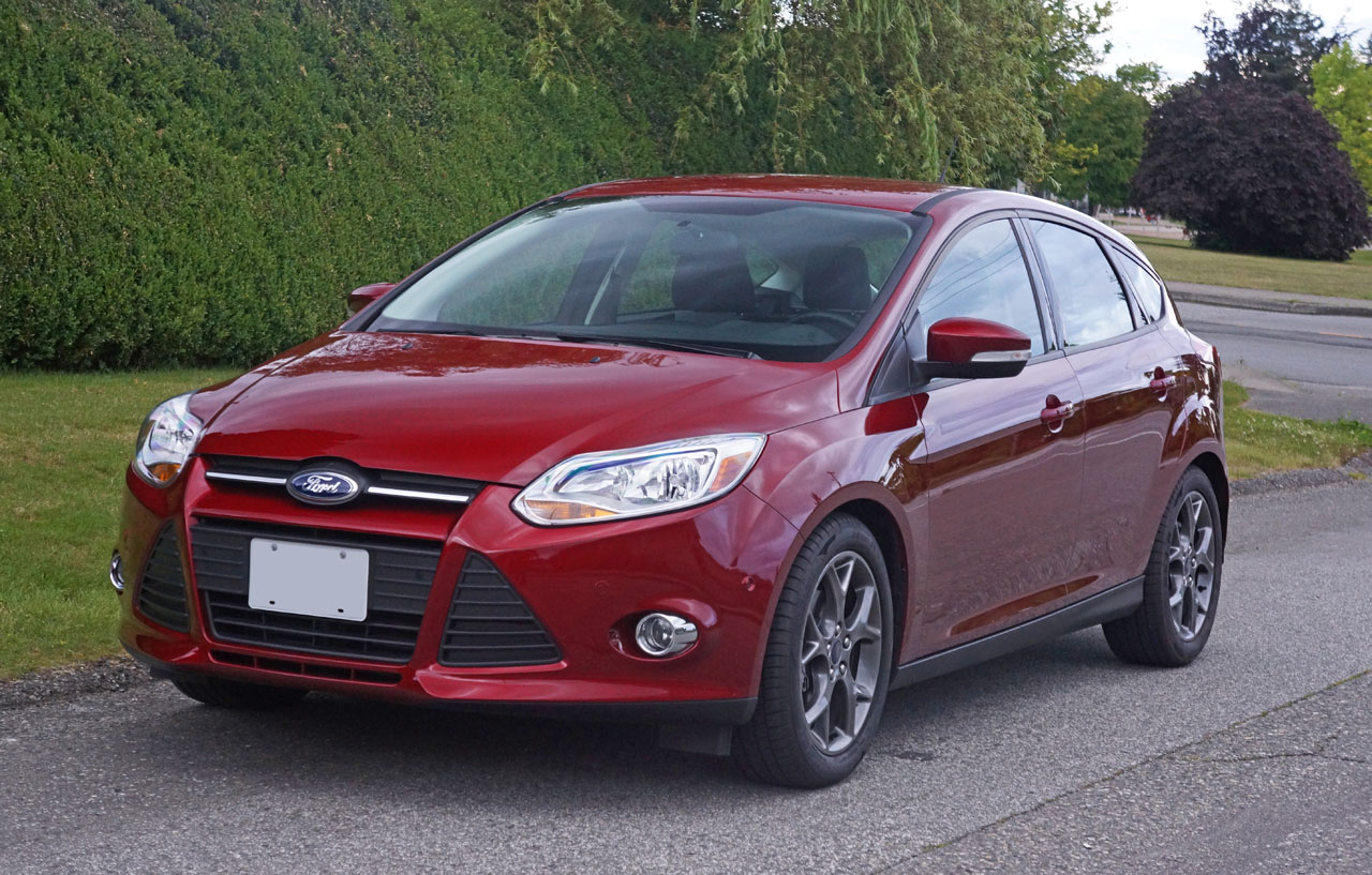 2014 Ford Focus SE Hatchback Road Test Review | The Car Magazine