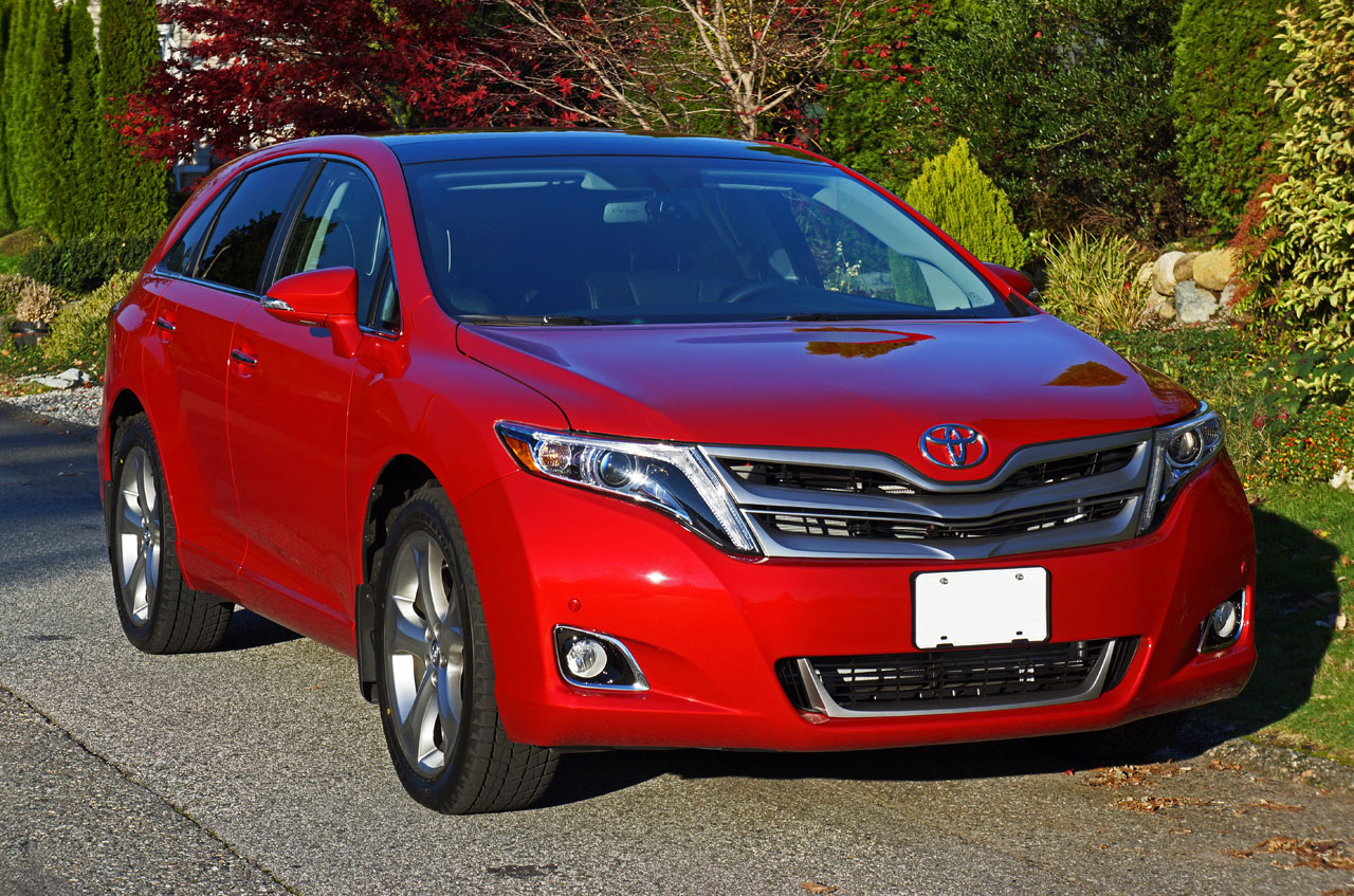 2015 Toyota Venza V6 AWD Limited Road Test Review | The Car Magazine