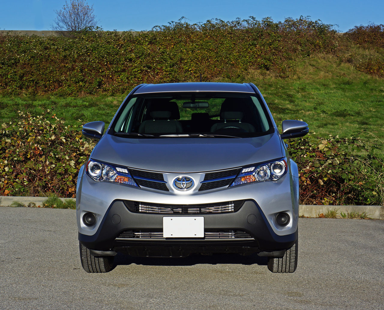 2015 Toyota Rav4 Le Awd Road Test Review The Car Magazine