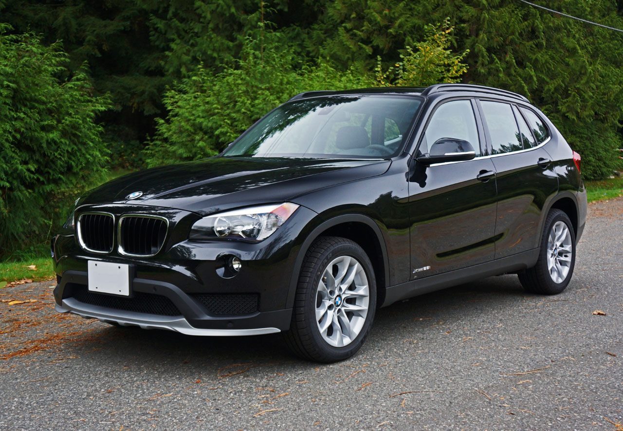 2015 BMW X1 xDrive28i Road Test Review | The Car Magazine