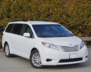 2015 toyota sienna awd