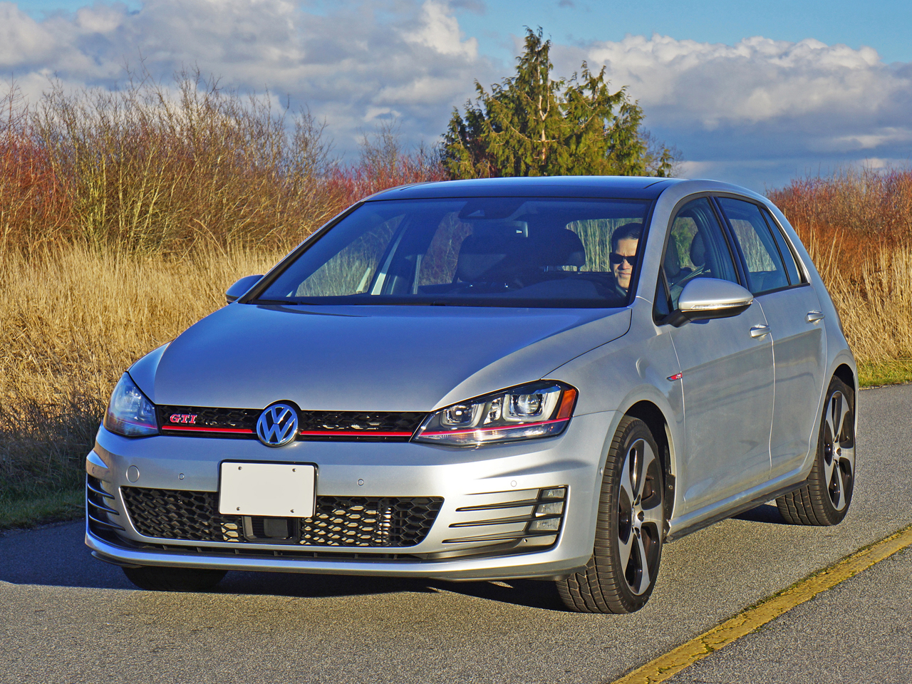 2016 Volkswagen Golf GTI Performance DSG Road Test Review – The