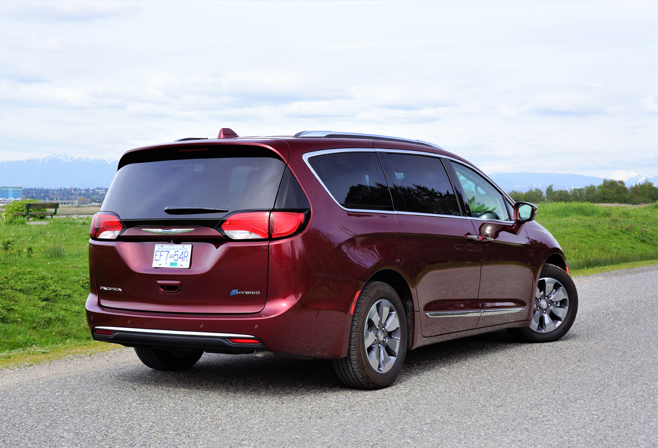 2017 Chrysler Pacifica Hybrid Platinum The Car Magazine