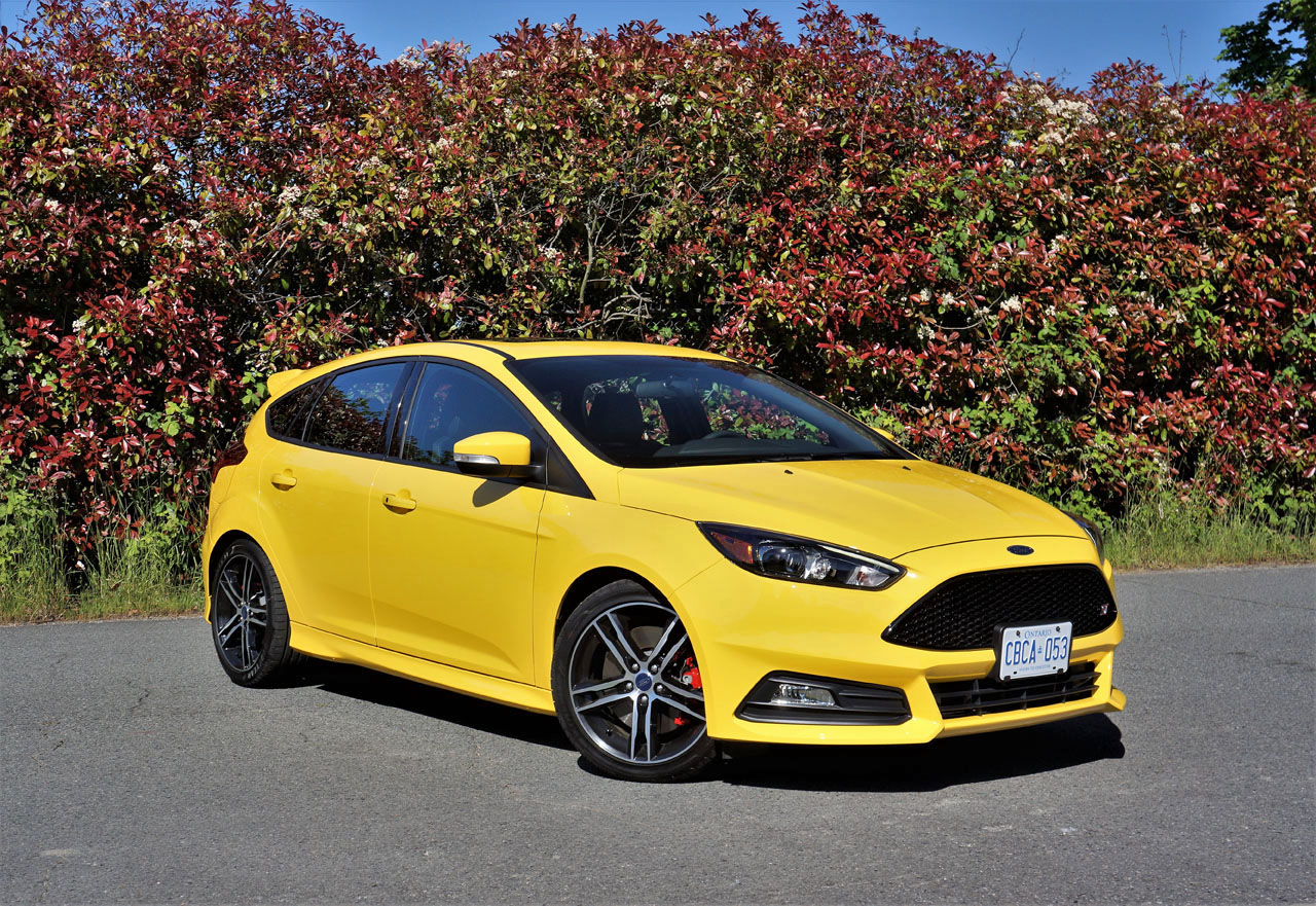 2017 Ford Focus ST | The Car Magazine