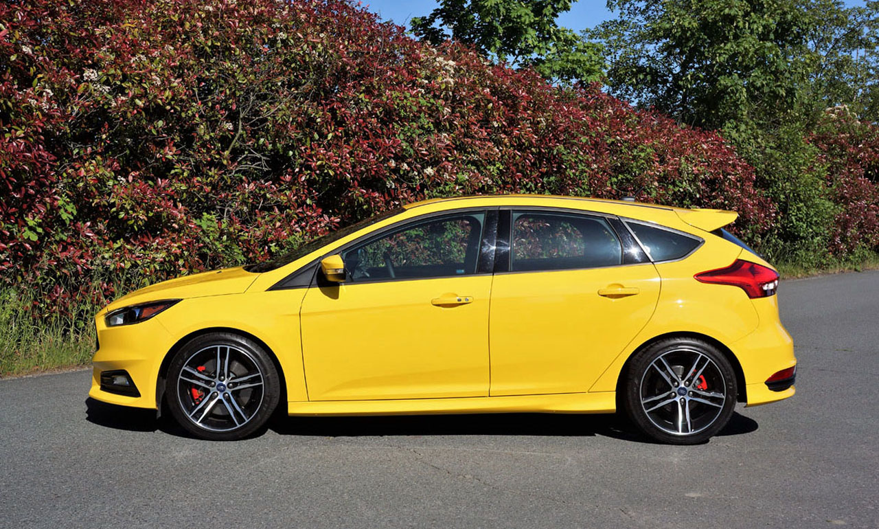 2017 Ford Focus ST | The Car Magazine