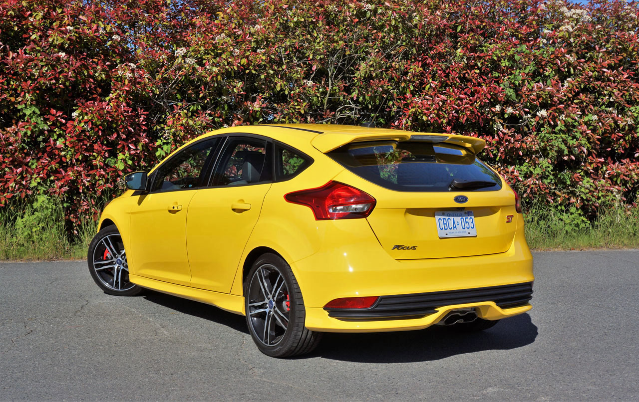 2017 Ford Focus ST | The Car Magazine