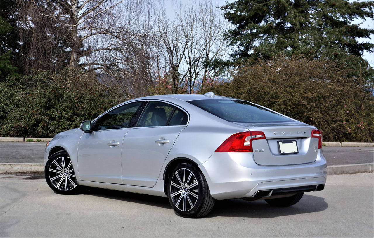 2017 Volvo S60 T6 AWD | The Car Magazine