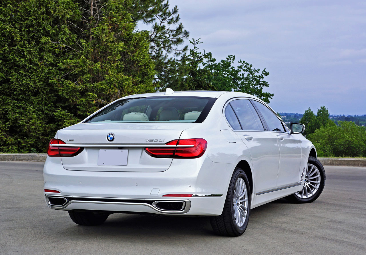 2017 BMW 750Li xDrive Executive Road Test | The Car Magazine