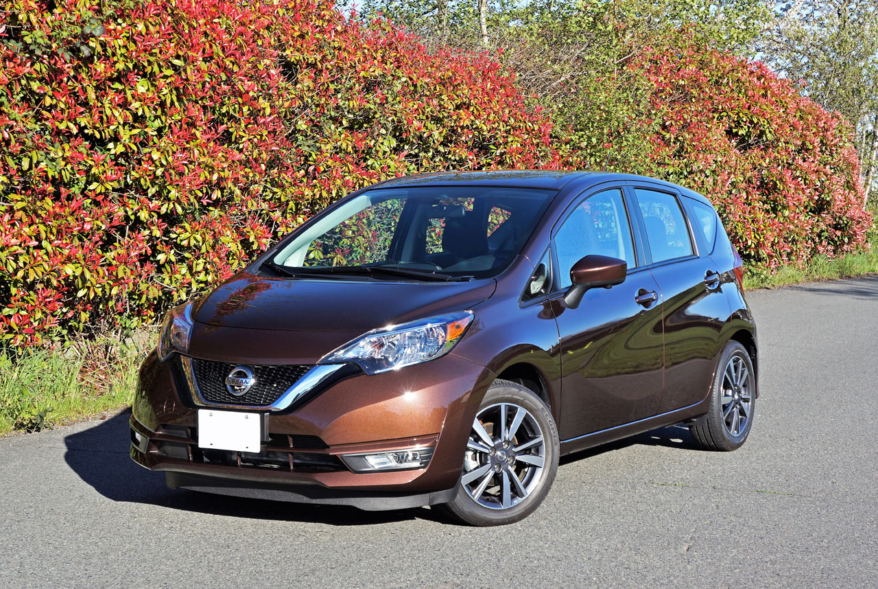 17 Nissan Versa Note Sl The Car Magazine