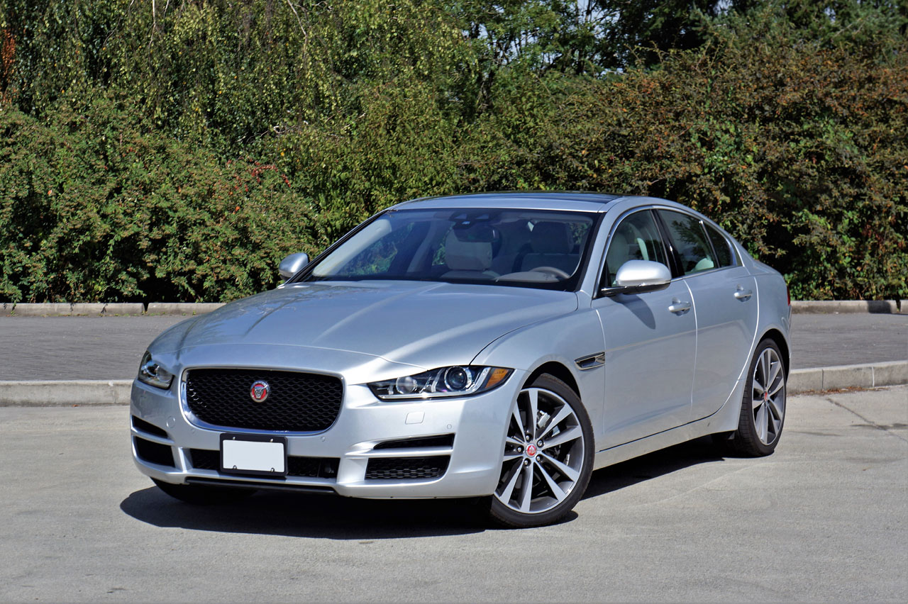 2017 Jaguar XE AWD