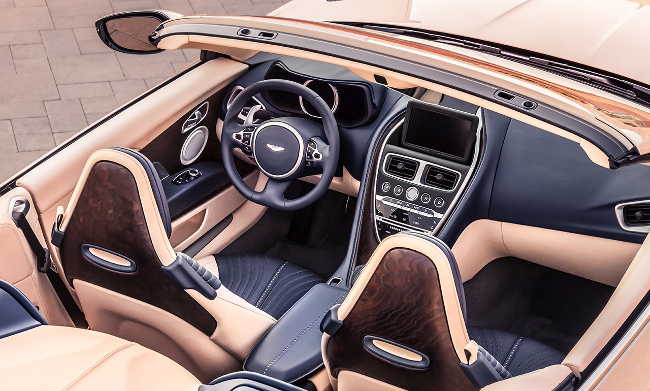 Aston Martin db11 салон