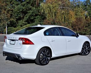 2018 Volvo S60 T5 AWD Dynamic Road Test | The Car Magazine