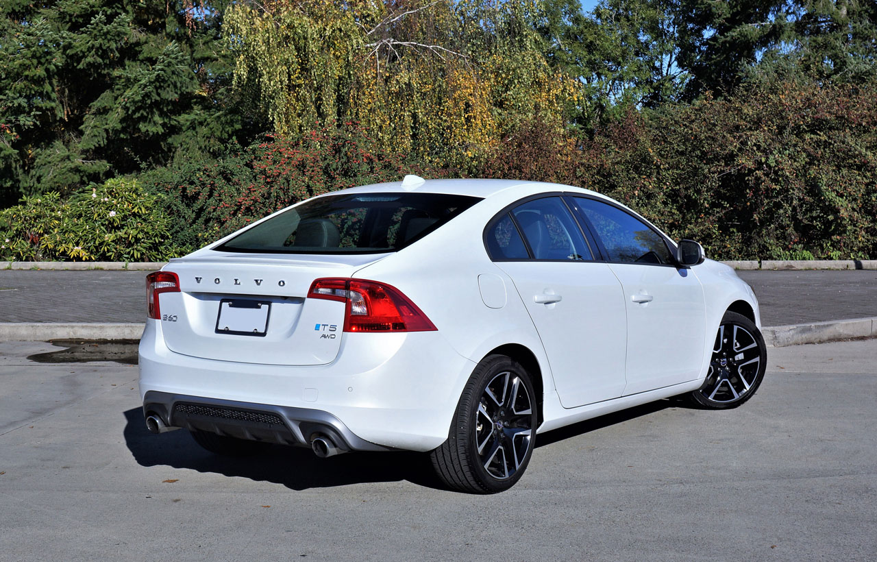 2018 Volvo S60 T5 AWD Dynamic Road Test | The Car Magazine