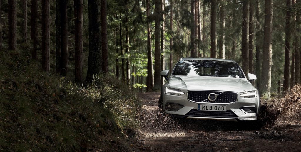 2019 Volvo V60 Cross Country