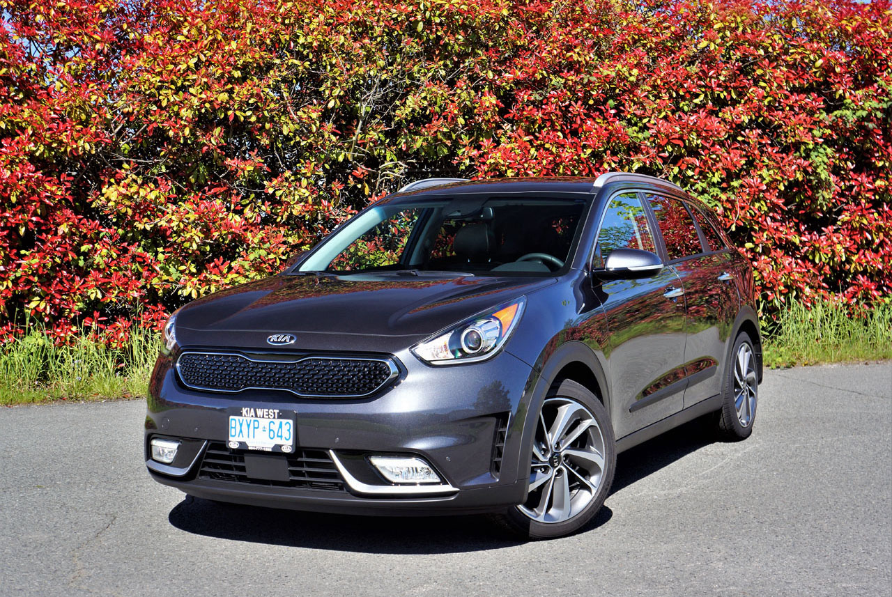 2018 Niro SX Road Test | Magazine