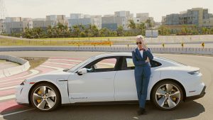 Bill Nye The Science Guy explains Porsche Taycan tech