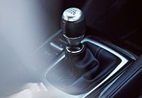 The new 2023 Acura Integra's six-speed manual transmission.