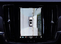 Check out the 2022 Volvo V90 Cross Country B6 AWD's brilliant overhead camera.