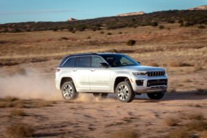 Jeep Grand Cherokee Action shot