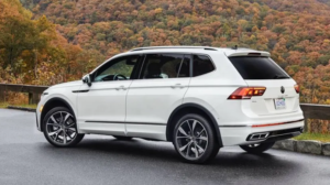 Volkswagen Tiguan Rear Side view