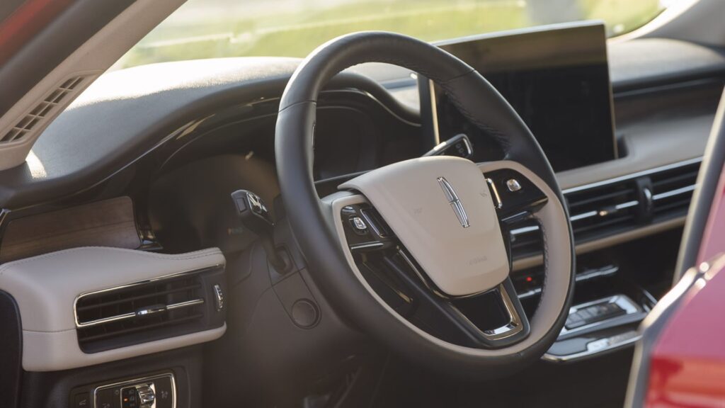 2025 Lincoln Corsair - Interior Front