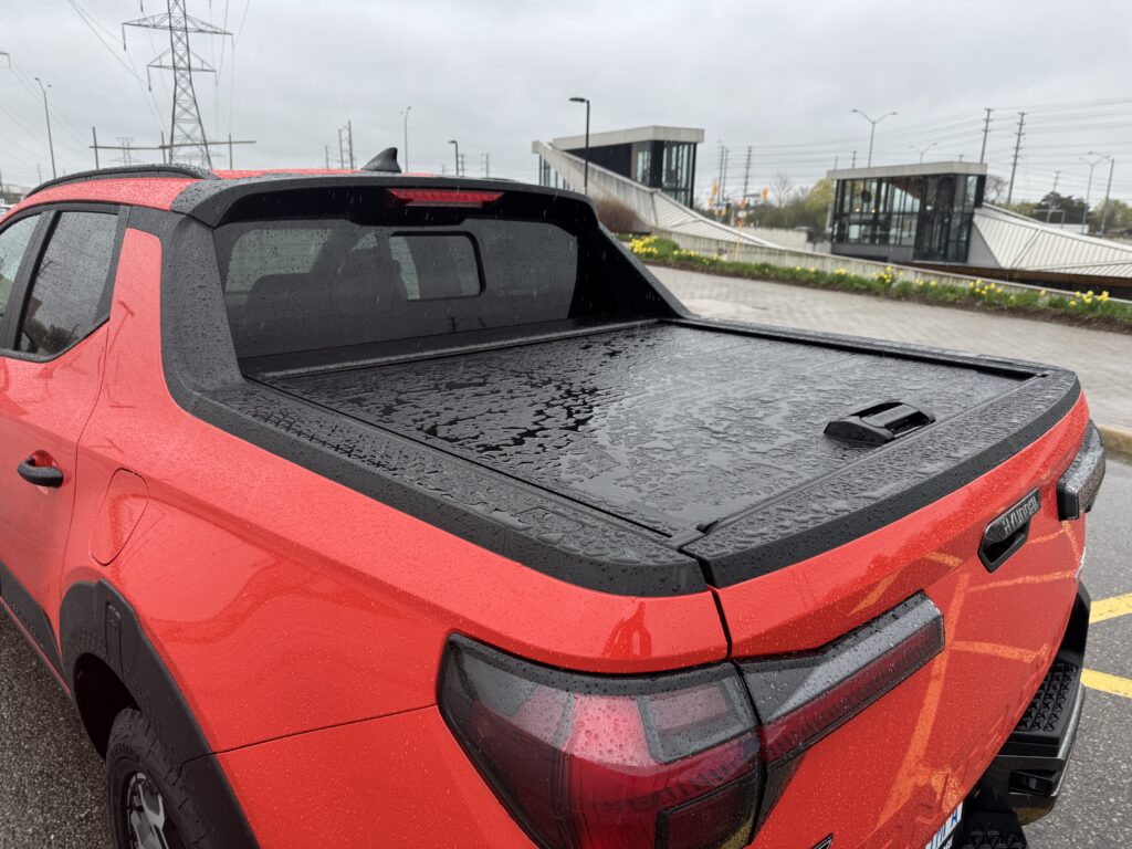 2025 Hyundai Santa Crux Hard Tonneau Cover