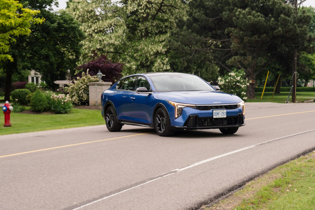 2025 Kia K4 GT-Line Turbo Limited - Front Right