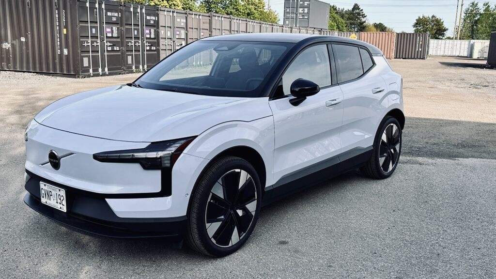 2025 Volvo EX30 Left Front
