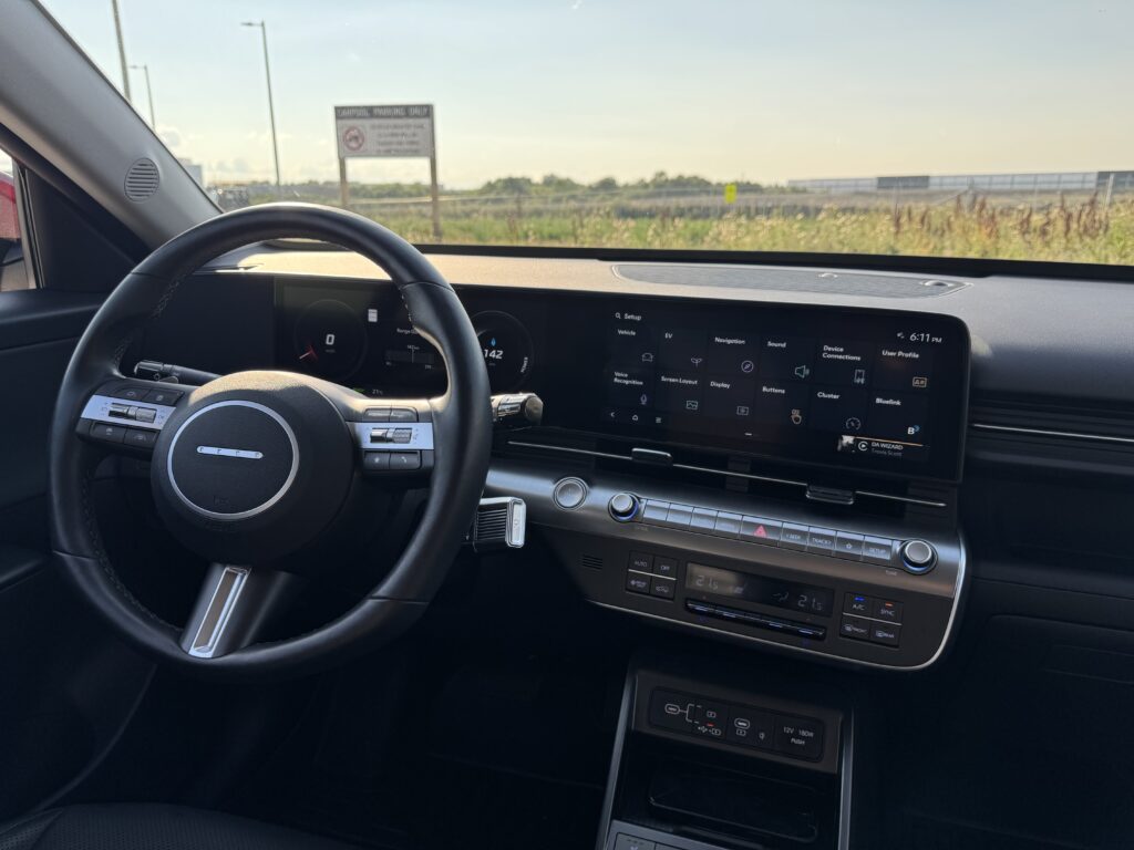 2025 Hyundai Kona Electric - Dashboard