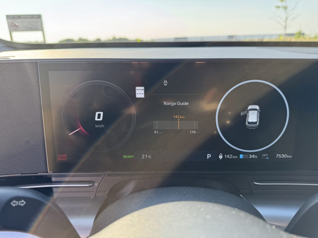 2025 Hyundai Kona Electric - Instrument Panel