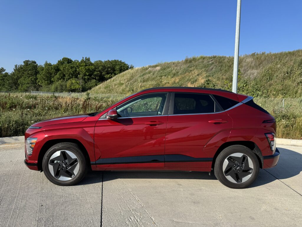 2025 Hyundai Kona Electric- Left Side