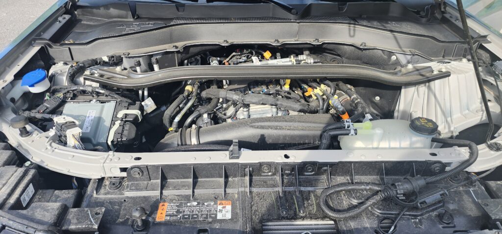 2025 Ford Explorer St Line Engine View