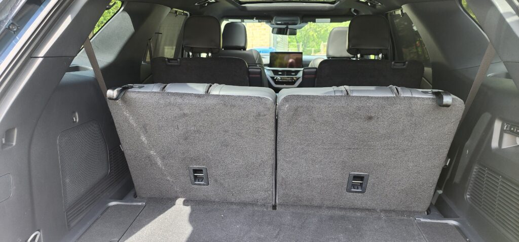 2025 Ford Explorer St Line Trunk View