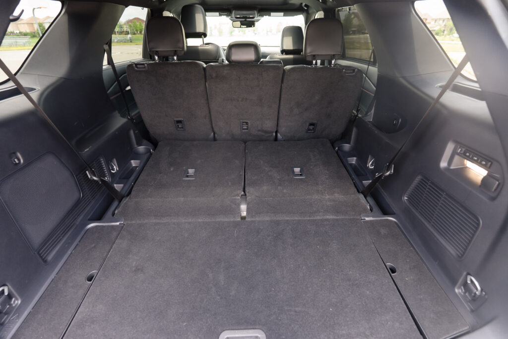 Ford Explorer - Cargo