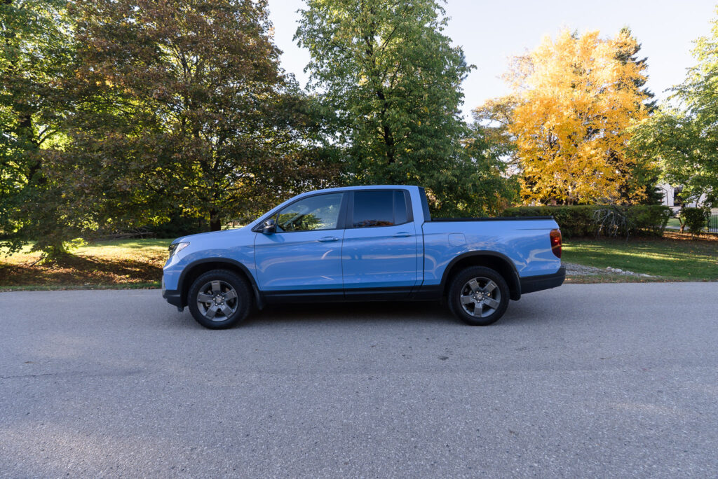 2025 Honda Ridgeline - Left side view