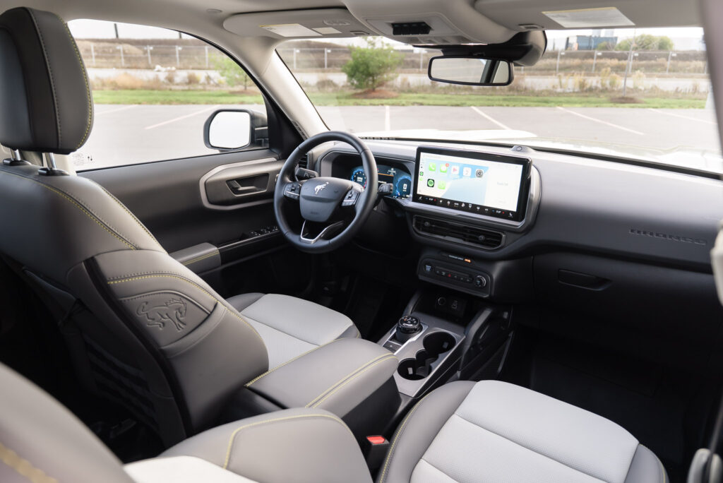 2025 Ford Bronco Sport Badlands Sasquatch - Interior front