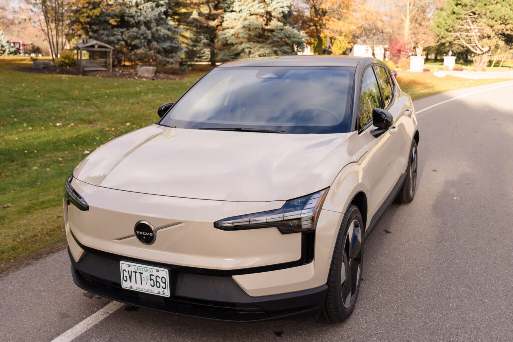 2026 Volvo EX30 - Front Left