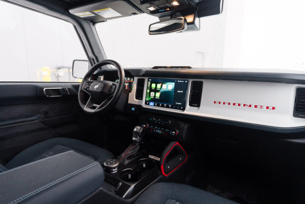 2026 Ford Bronco Heritage - Interior Front
