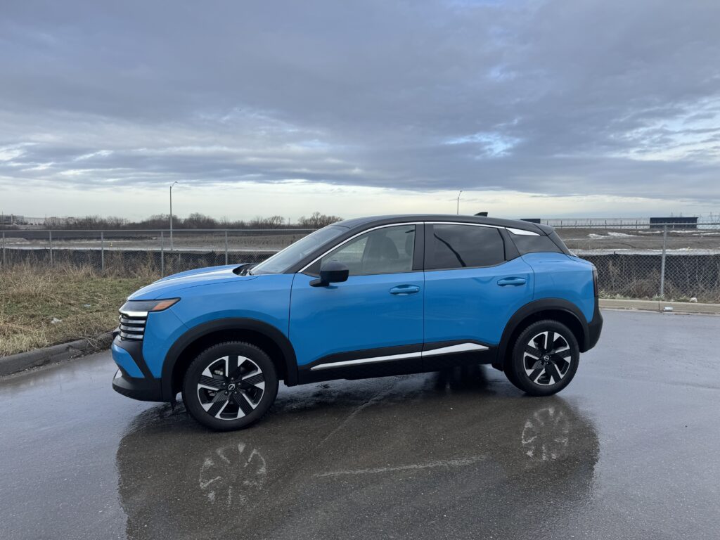 2026 Nissan Kicks SV AWD - Front Left