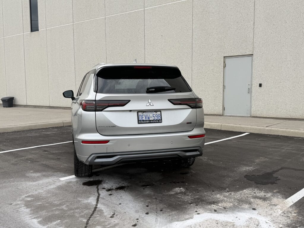 2026 Mitsubishi Outlander GT Premium - Rear