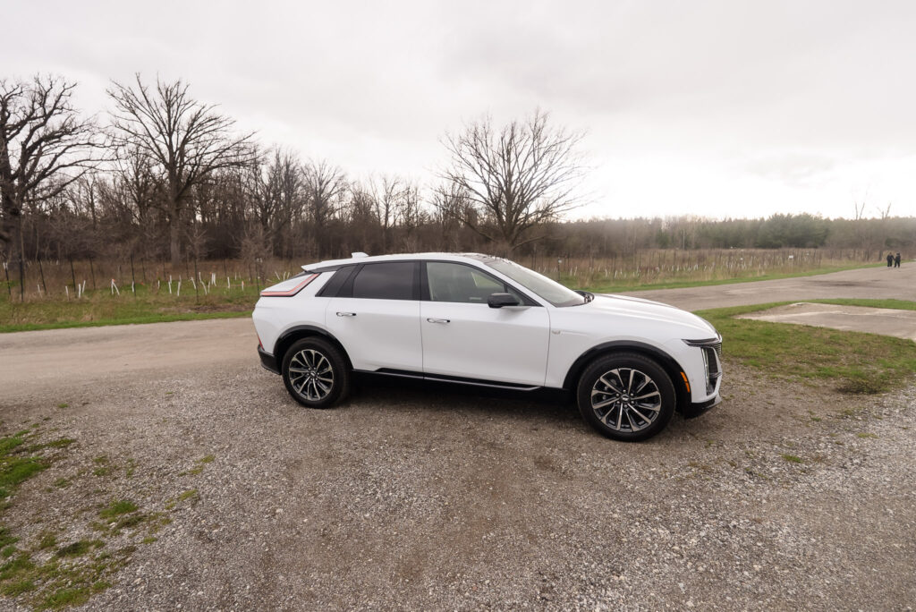 2026 Cadillac LYRIQ Signature Sport AWD - Right Side