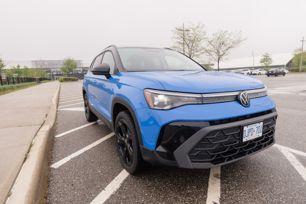 2026 Volkswagen Taos Comfortline Black Edition 4Motion - Front Right