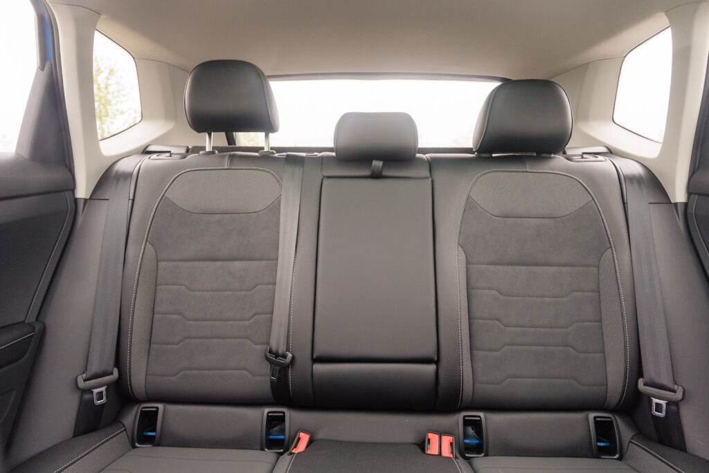 2026 Volkswagen Taos Comfortline Black Edition 4Motion - Rear Seating