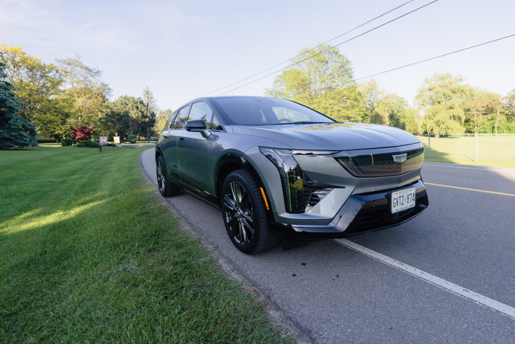 2026 Cadillac OPTIQ Premium Sport AWD Front Right