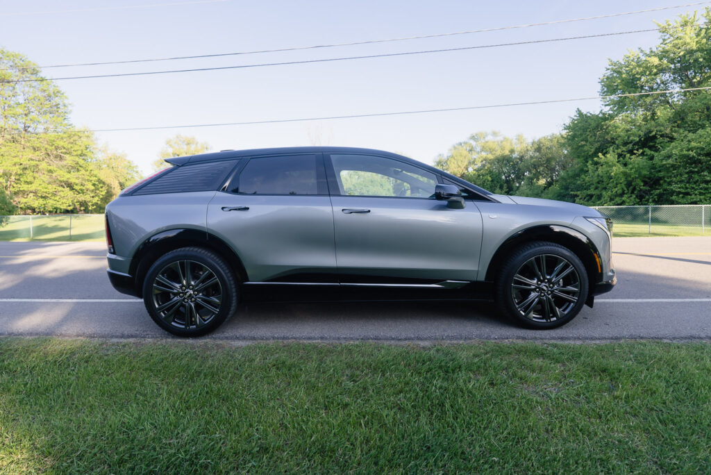 2026 Cadillac OPTIQ Premium Sport AWD Right Side